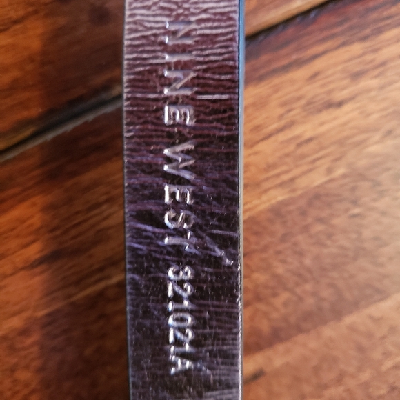 Nine West size small elegant belt - Picture 3 of 4